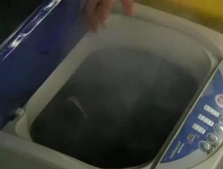 天冷了穿暖和一点注意安全,天冷了穿衣服注意事项