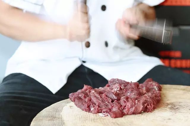 超级正宗的手打潮汕牛肉丸,正宗潮汕牛肉丸纯手工会爆汁