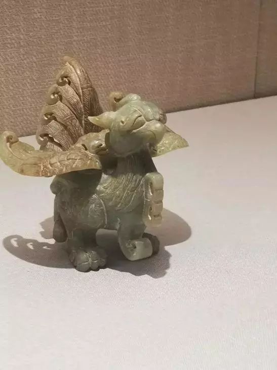 重庆大学“赝品博物馆”风波：高校博物馆为何频入赝品坑？