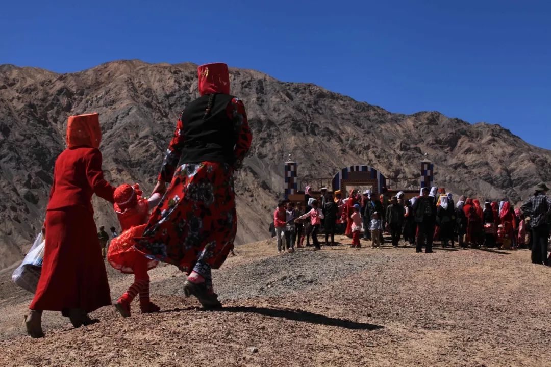 和青藏高原一样高的地方,比青藏高原还高的高原