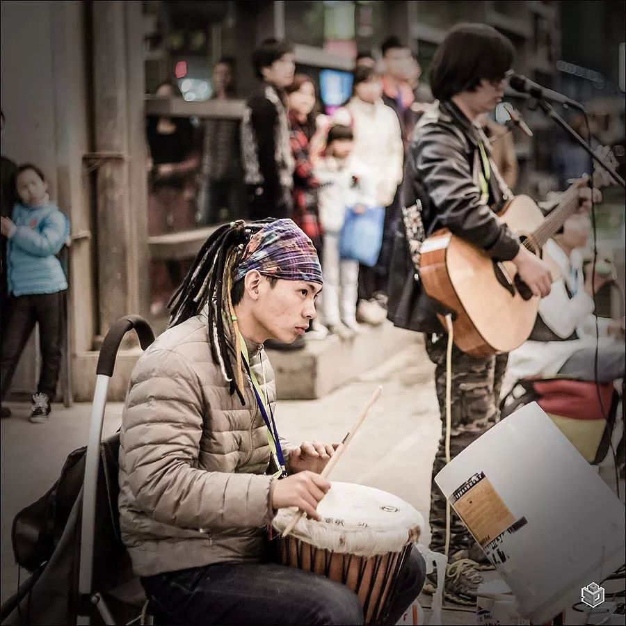 猪肉涨价了90后一次囤10斤排骨,猪肉价格上涨消费者消费转移