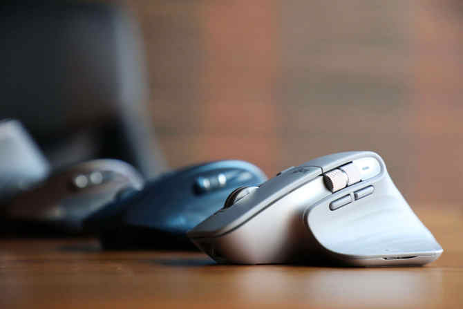 罗技鼠标mxmaster3,罗技mxmaster3和anywhere3