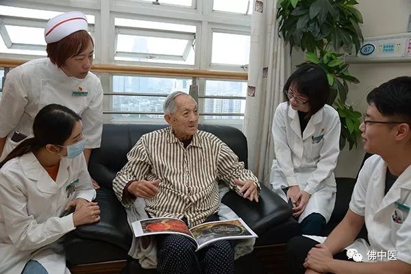【贴心】旅居海外80载,传奇艺术家脑梗收治佛中医,大赞祖国医疗服务