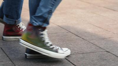 中国造了双百元鞋竟有3,600,000色？！穿上1秒就炸街、不怕脏