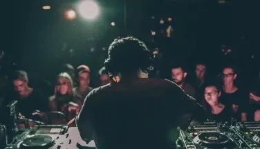 dj前期过渡难不难,dj新手入门必备条件