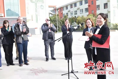 登封市北区小学喜迎2019“汉语桥”美国校长访华团参观交流