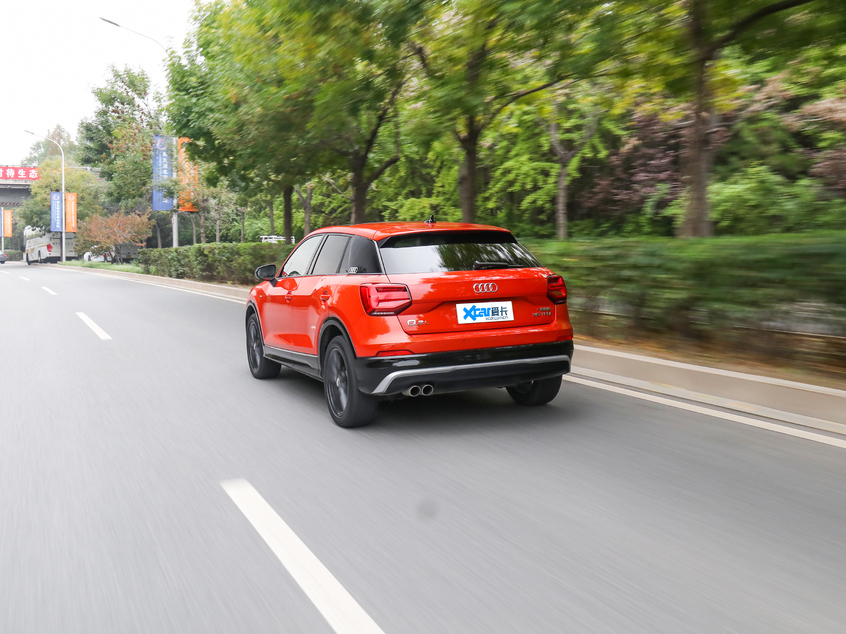 买q2l还是gla,q2和奔驰gla买哪款车好