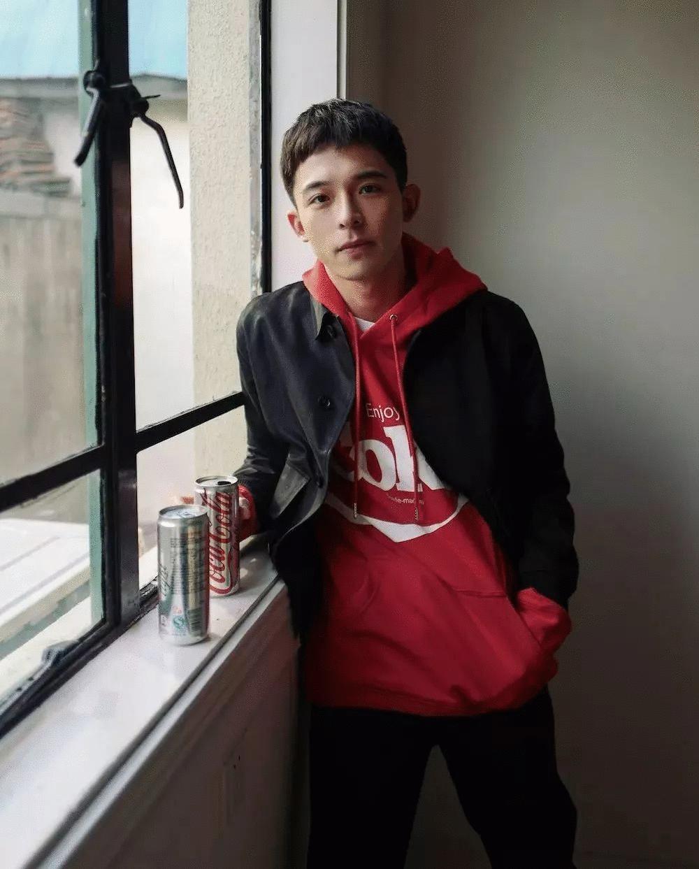 这些品牌推出的跨界潮服，掏空了我的钱包