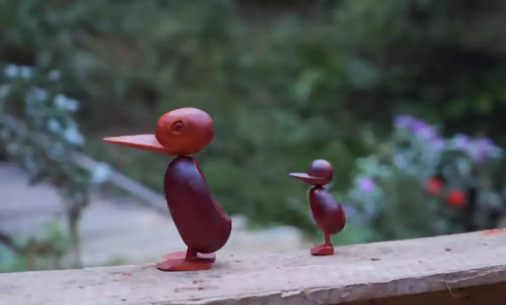 真·鲁班再世！61岁中国大爷造出2500年前鲁班凳，惊艳1000万外国网友：这还是我认识的中国功夫吗？