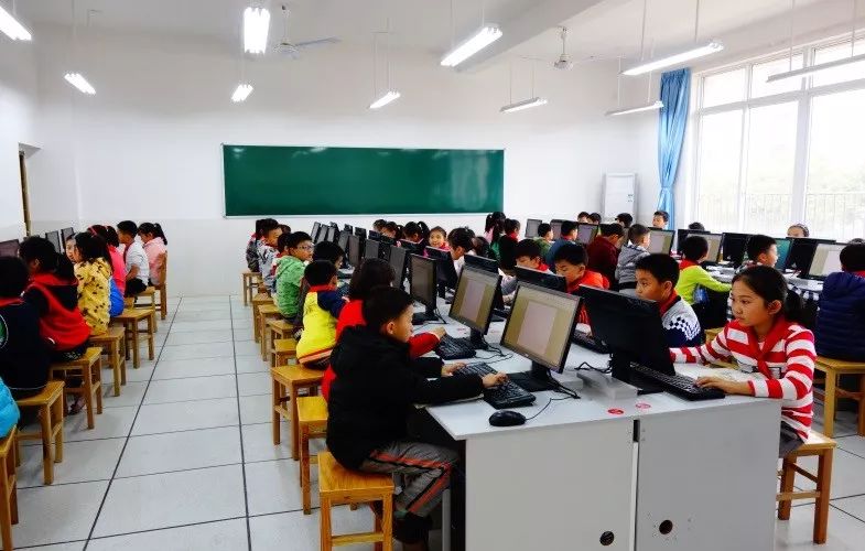 强势来袭！柳州这些风景如画的校园，你最爱哪一款？