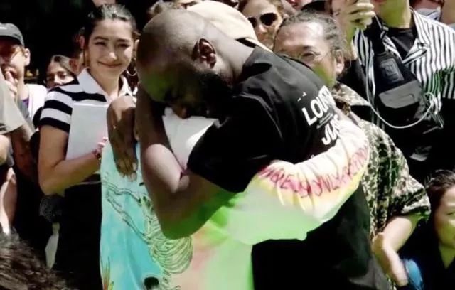 lvkeepall包有新款吗,lvkeepall新老款区别