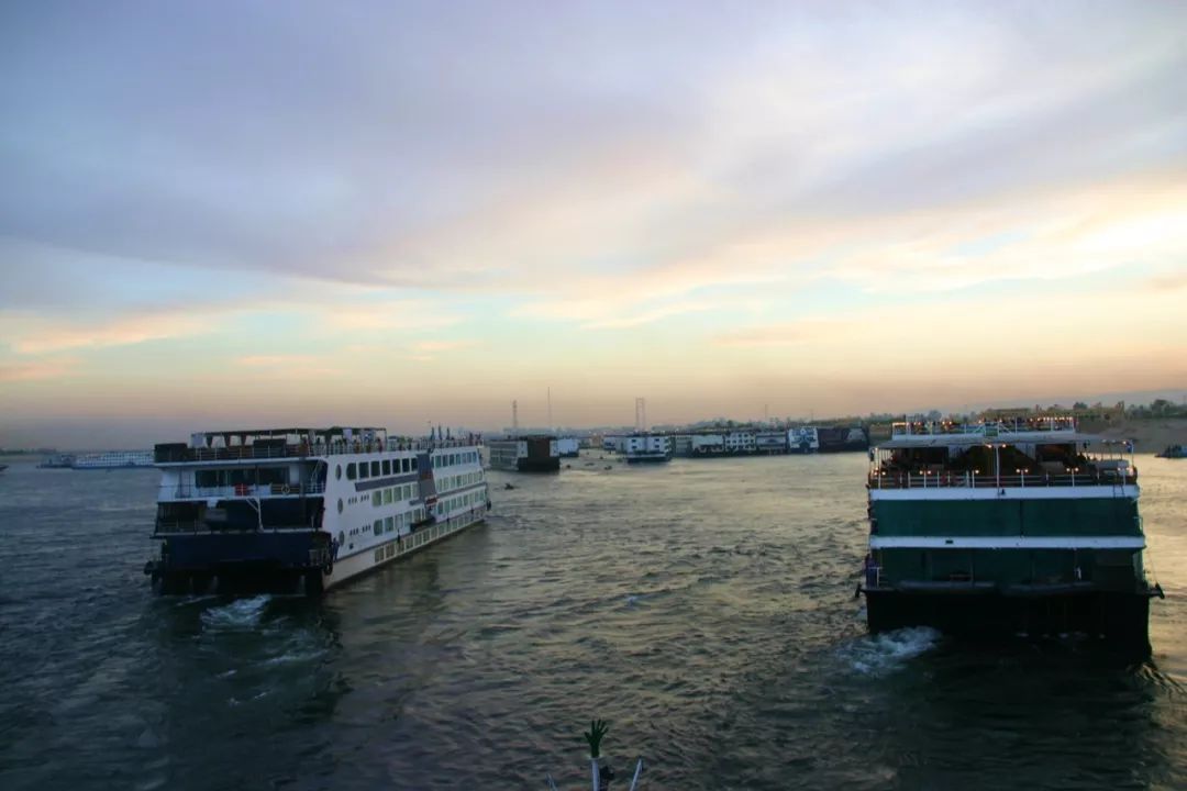 一半海水一半火焰在血液中奔跑,一半海水一半火焰在线阅读