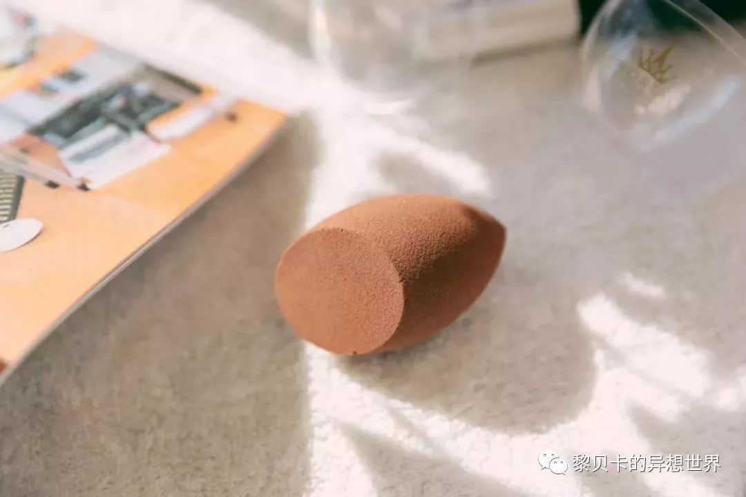 买了很多眼影却还是不会画,买了好多化妆品