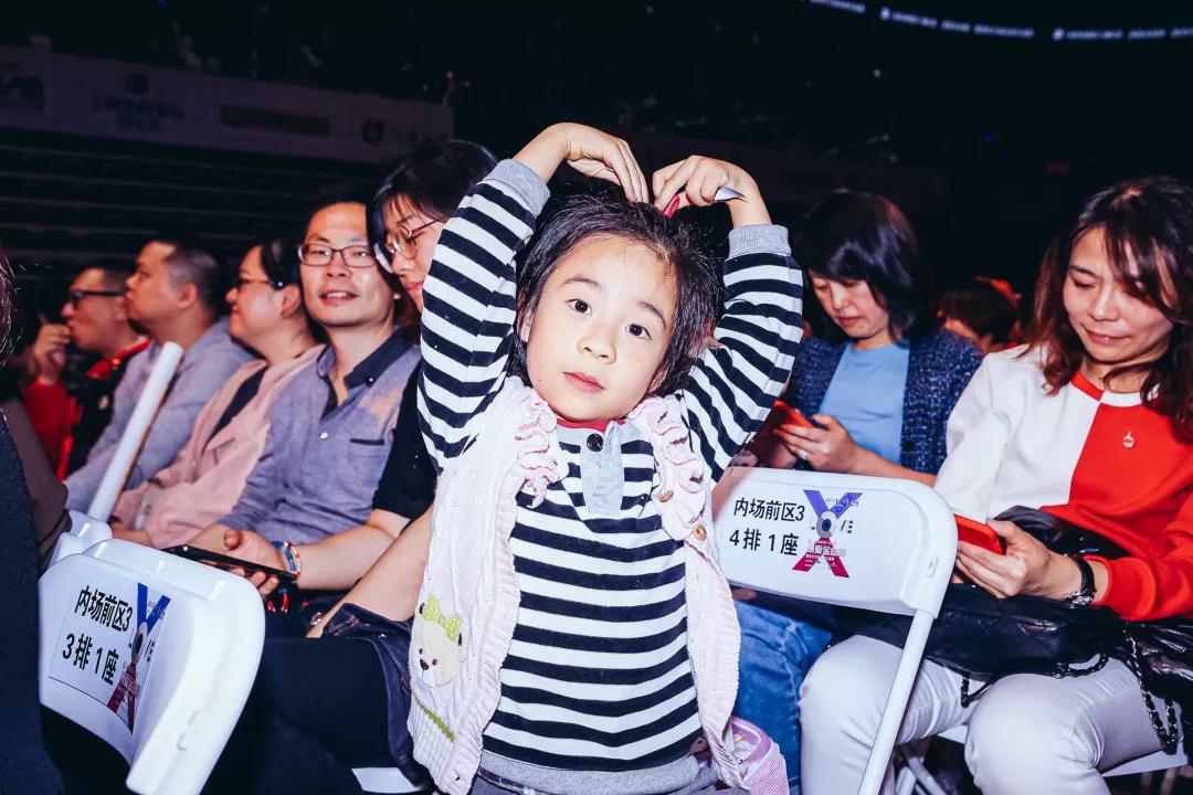 青春永远，金曲永恒：LoveRadio上海农商银行《最爱金曲榜》爱在东方美谷音乐盛典唱响经典，向爱致敬