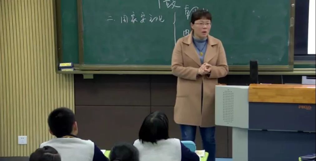 福州杨桥中学：*党**员先锋显风采引领教改见成效