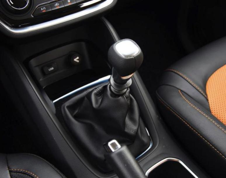 五菱宏光s3这才是真正的七座suv,五菱宏光s3顶配和中配的区别