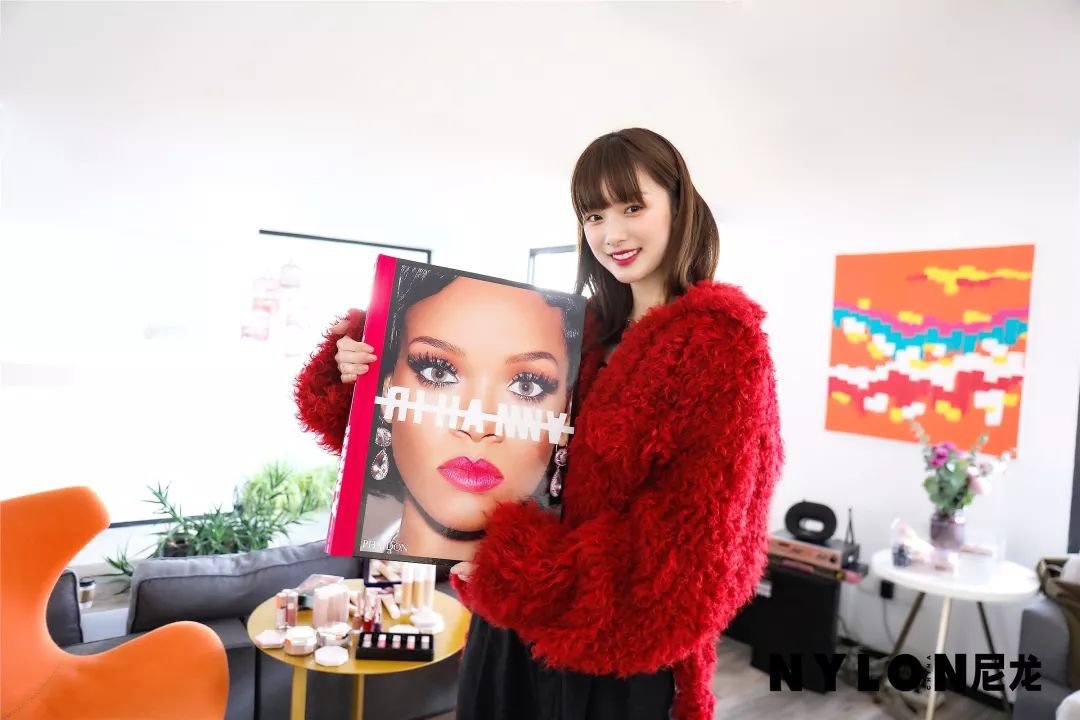 神仙大V和我们一起在上海发“奖状”！？我们飘了……