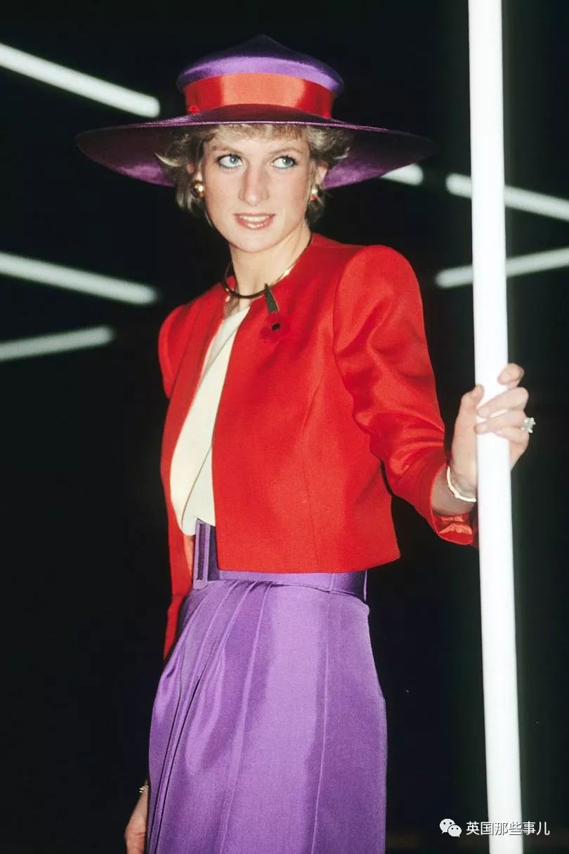 戴安娜裙子蓝纱裙多少钱,戴安娜最美礼服