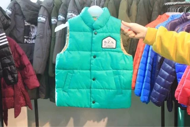 番禺剁手*党**的天堂！低至2.5折，万人疯抢的欧时力、MNBF等顶级国际潮牌开仓