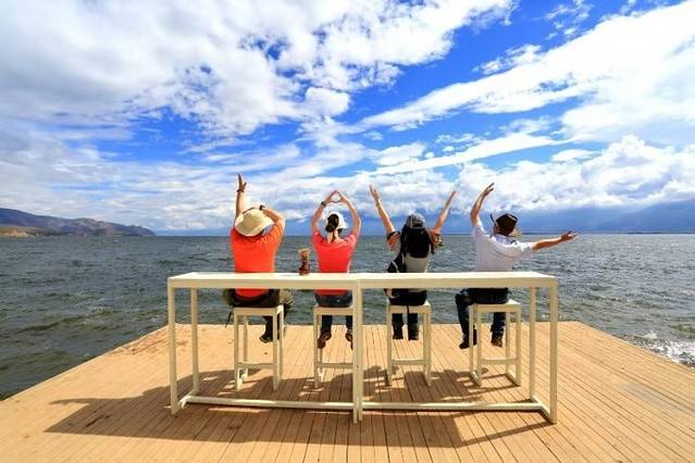 泸沽湖虎跳峡香格里拉怎么坐车,丽江香格里拉泸沽湖虎跳峡