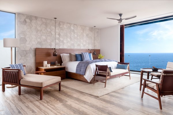 美通企业日报|亚马逊AWS三项举措推进量子计算技术；海航渝富重组西部航空