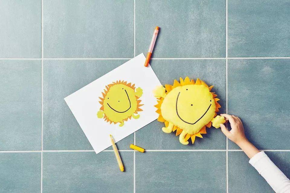 宜家请小朋友们设计了一堆「蠢」玩具，试图骗我生孩子