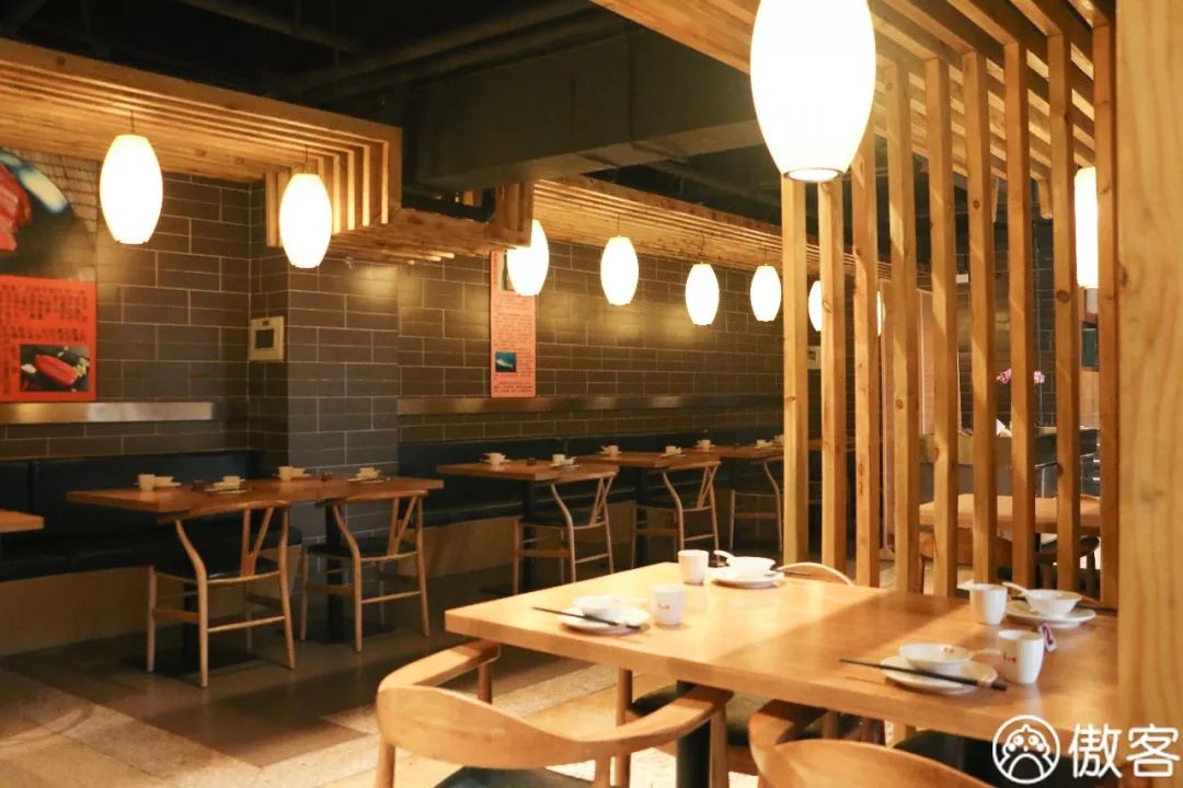 午休狂拍丨开了20年的台湾菜馆,搬迁3次,开到哪食客追到哪