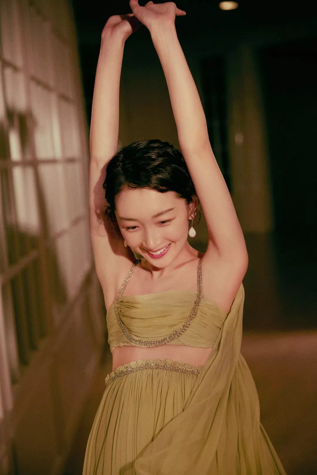 周冬雨觉得自己好看吗,周冬雨说她自己高级脸视频