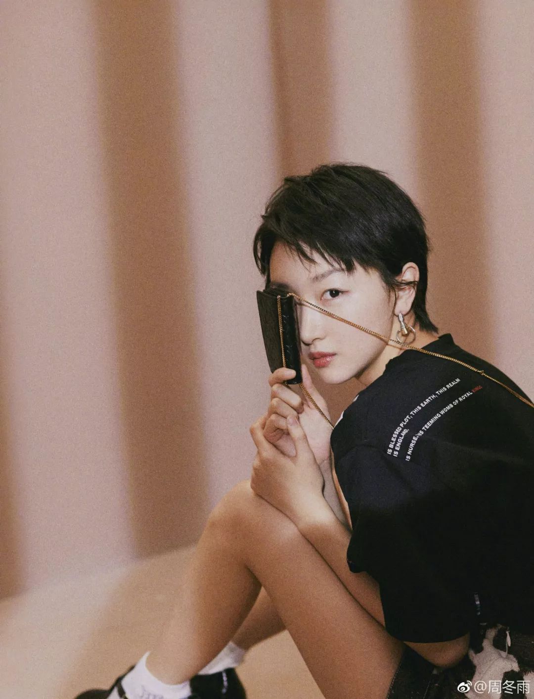 周冬雨觉得自己好看吗,周冬雨说她自己高级脸视频