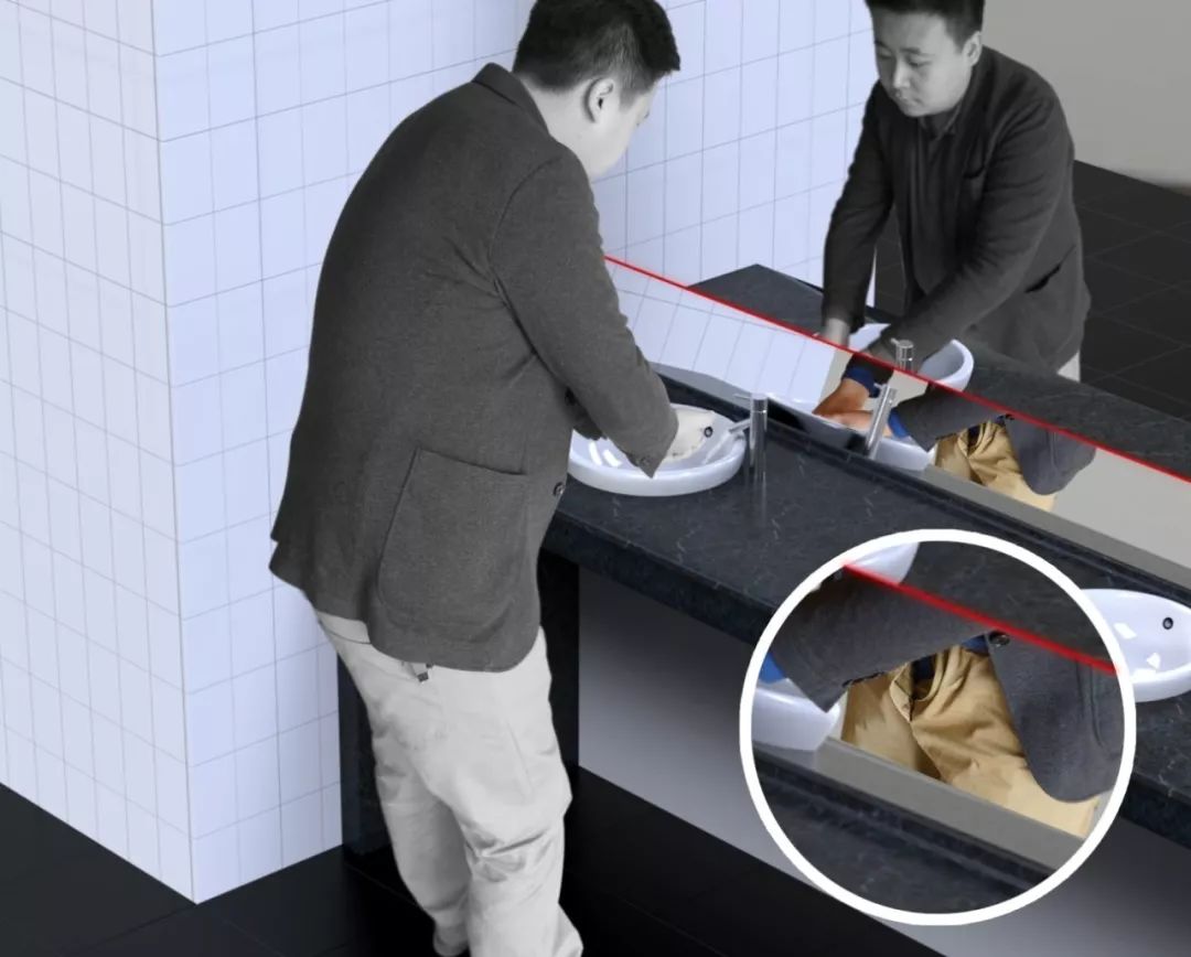 这个遥控器叫“挤粉刺”，按的时候就像我们在挤自己的青春痘