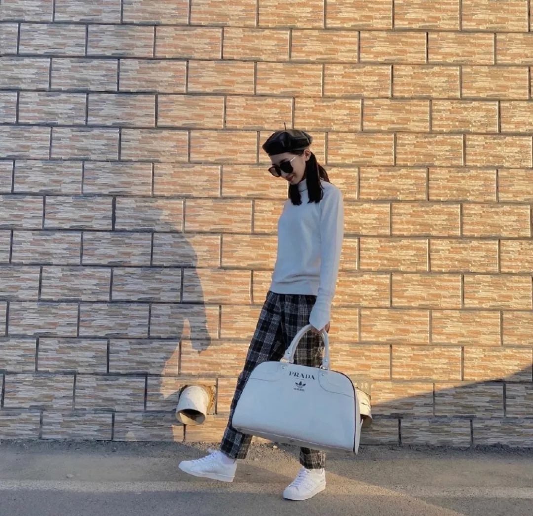 球鞋放薯条？皮卡丘变成碳？?洗衣液走秀了！这个世界太玄幻