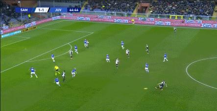 街头c罗超级滞空头球2米69,球迷评价c罗超级滞空头球