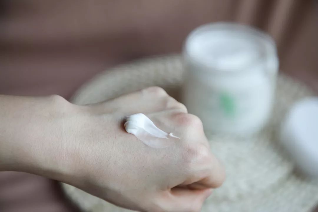 秋冬内搭必备神器,冬天只需这4件内搭每天不一样