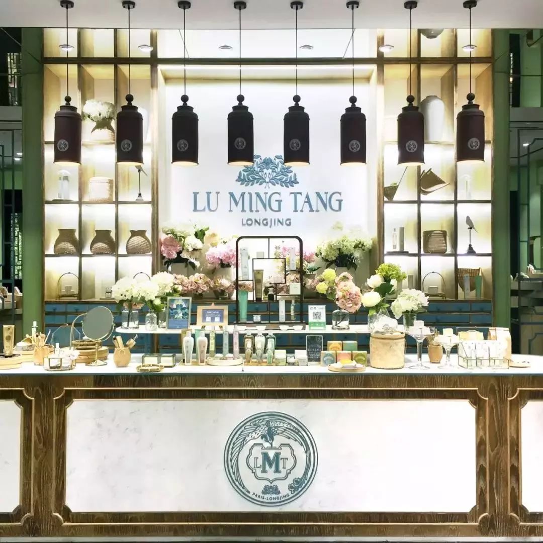 茑屋书店将登陆上海;上海新世界城携400家新品店重新开业;周杰伦“J-tea魔杰的茶”全球首店上海开业|猫头鹰商业周报