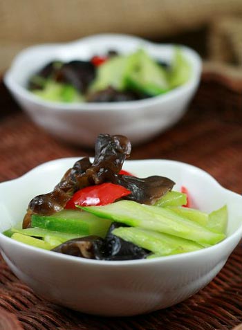 什么蔬菜肠胃蠕动得快,促进肠胃蠕动的蔬菜有哪些