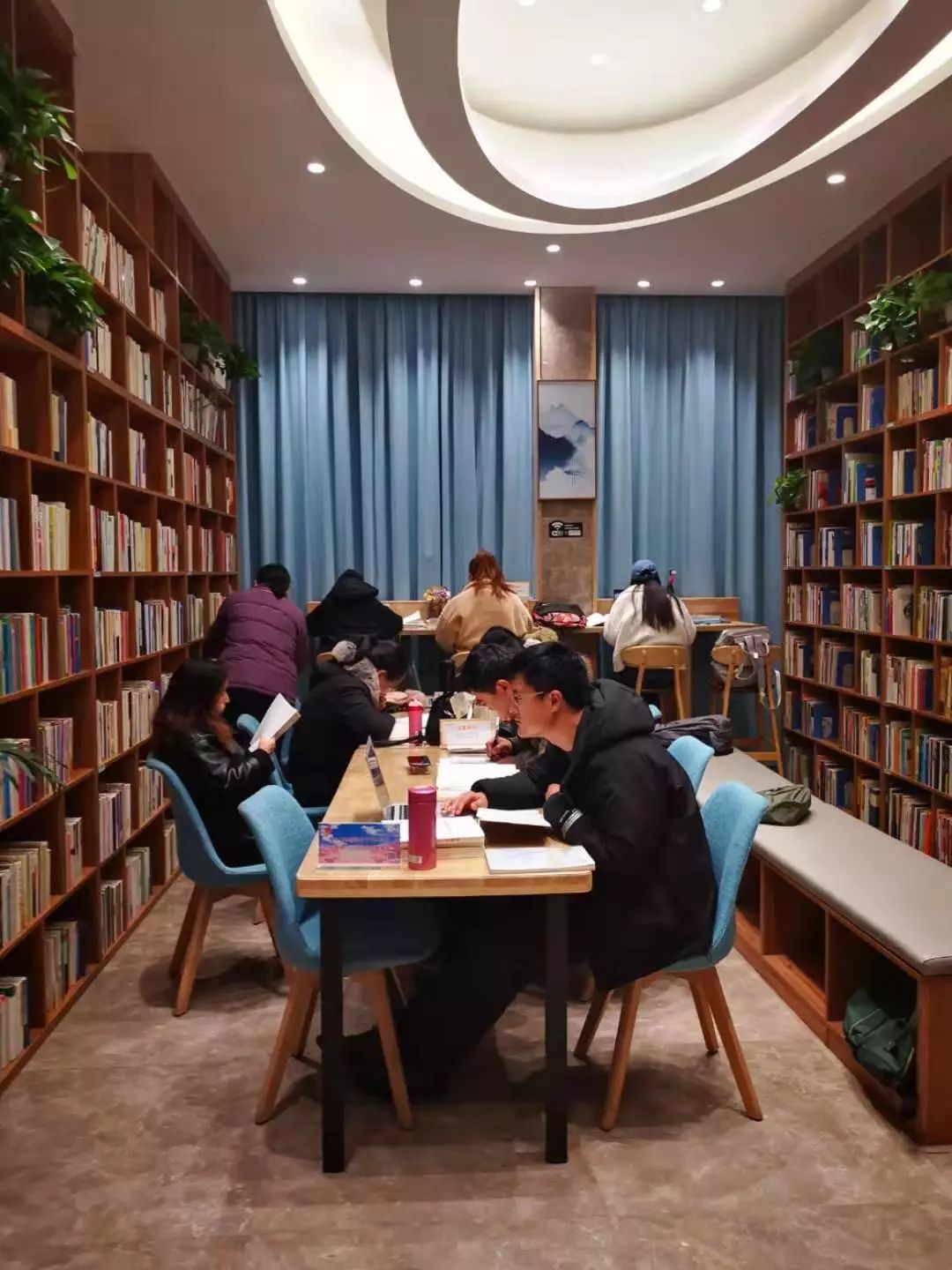 济南取消芙蓉街关帝庙等5家*级A**景区资质｜迪卡侬西城店开业延期｜李小龙女儿起诉真功夫餐饮