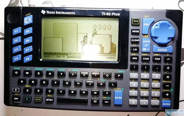 古董级德州仪器图形计算器拆解:竟然还能超频