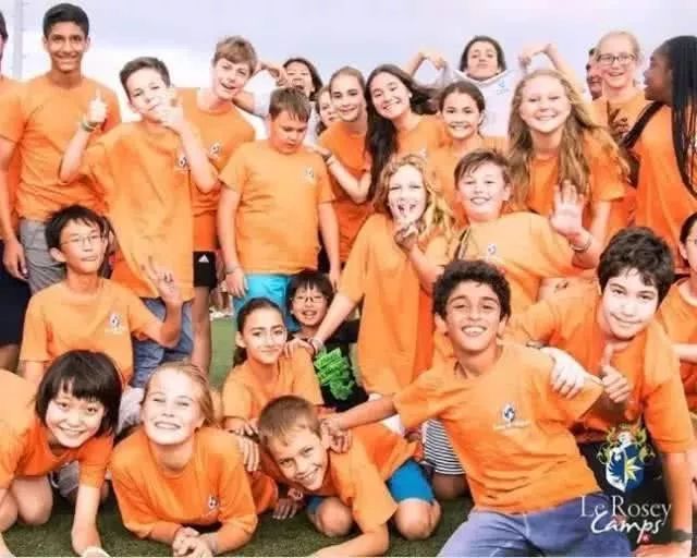 赵文卓女儿在英国上的高中,赵文卓女儿上的是职业学校吗