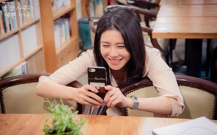 孙艺珍同款rosemont手表,孙艺珍佩戴腕表