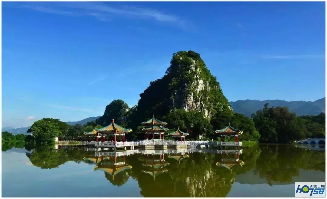 连顶豪都要靠“抢”？8000亩大湖，270°环幕景观