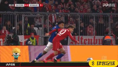 拜仁5-0沙尔克,莱万造三球,穆勒、磁卡破门