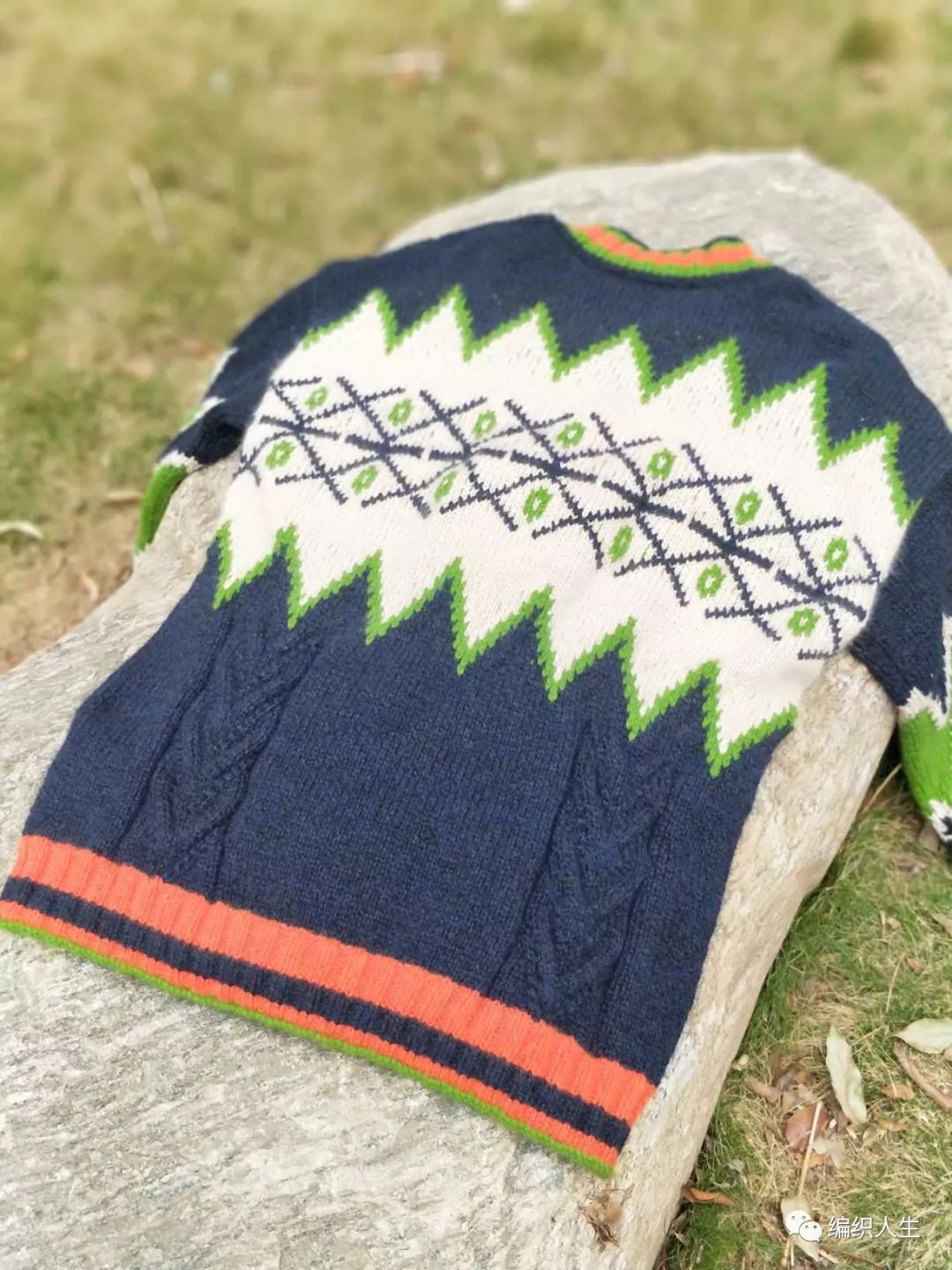 简单款儿童棒针v领开衫毛衣,v领棒针开衫外套前片