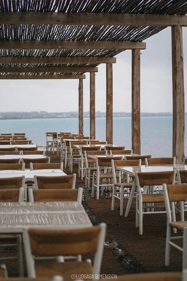 济州岛旅行遇到下雨,日记三年级海边游玩