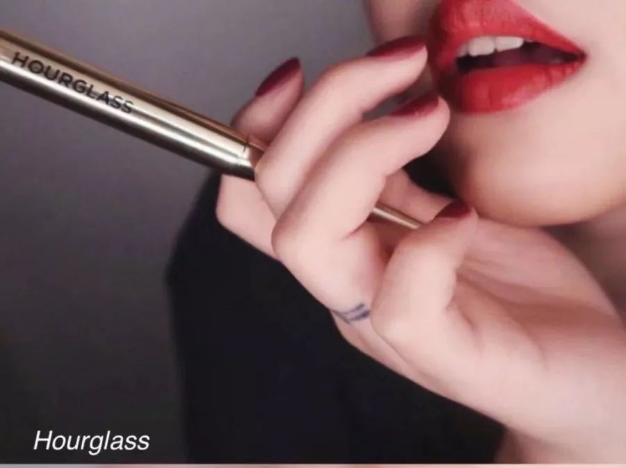 兰蔻情人节限定口红翻毛皮,兰蔻情人节限定礼盒口红丝绒