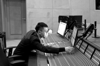 线上抗疫公益演唱会,线上活动抗击疫情