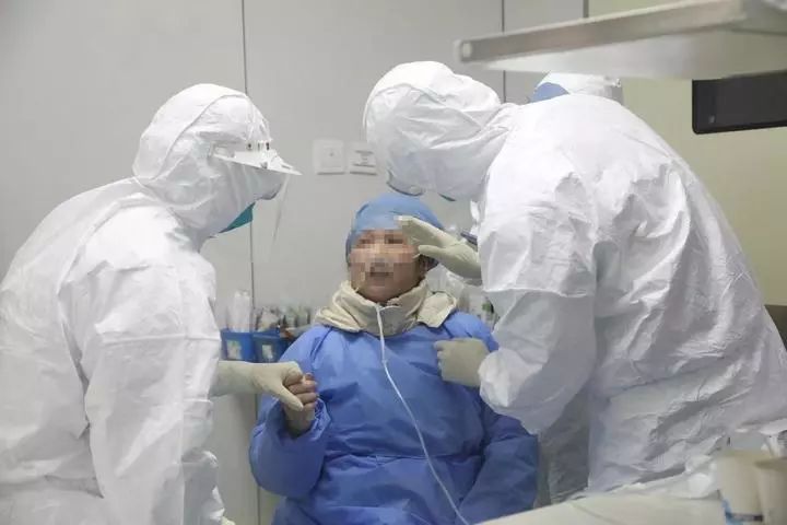 浙江台州那位喊出“*倒打**病魔”的新冠肺炎患者好转啦：三次核酸检测阴性