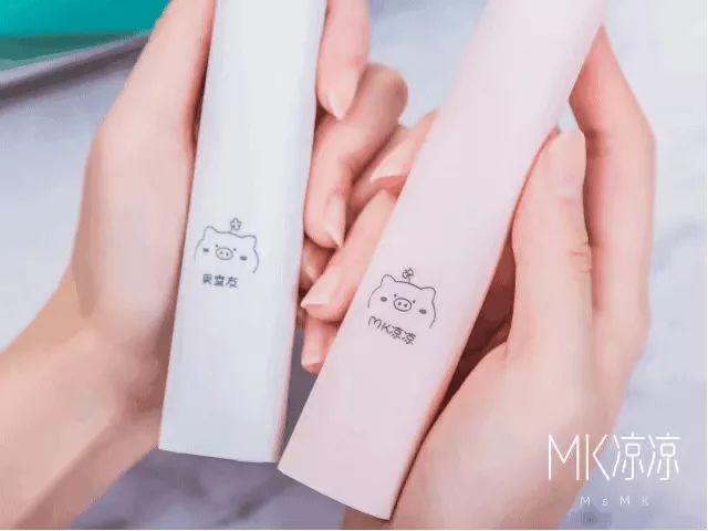 情侣送礼物送什么比较好,情侣必送东西有哪些