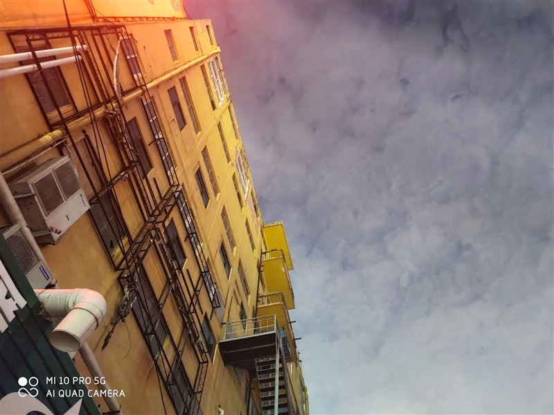 小米10pro测评优缺点,小米10pro和小米10至尊性能对比