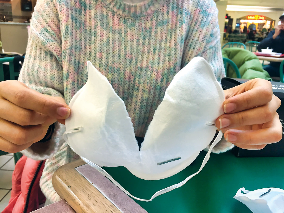 加拿大列治文这店卖的口罩一撕就烂?代购怒求退货