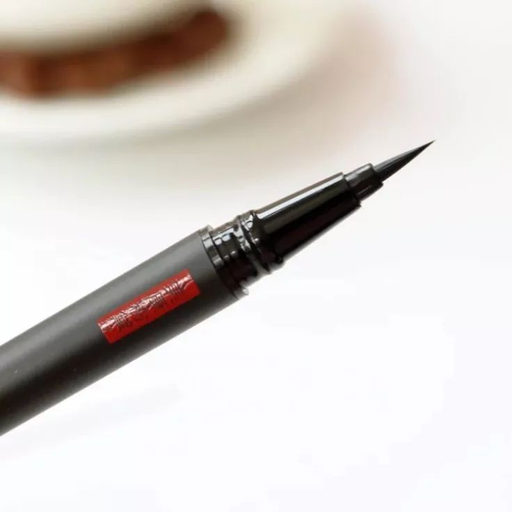 适合混油皮肤的全套大牌彩妆,必买的几款彩妆